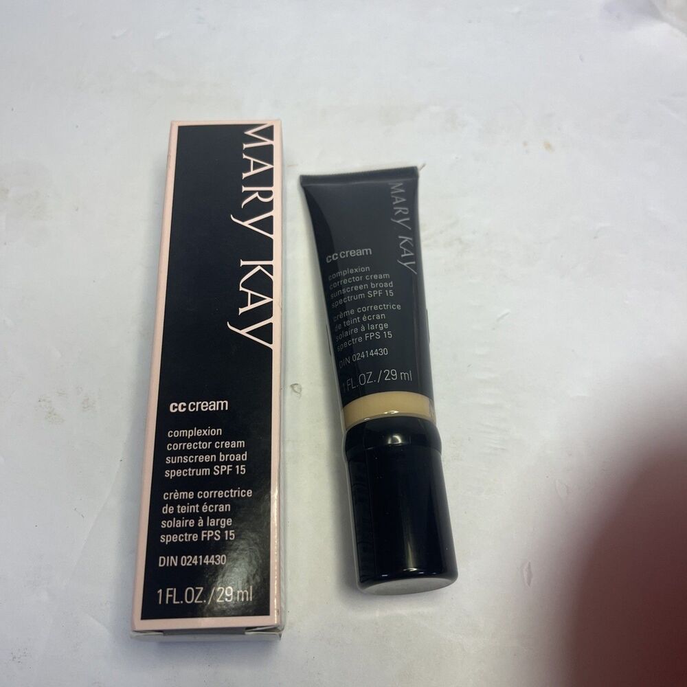 Mary Kay CC Cream Sunscreen Broad Spectrum SPF 15 Medium to Deep Expires 1/27